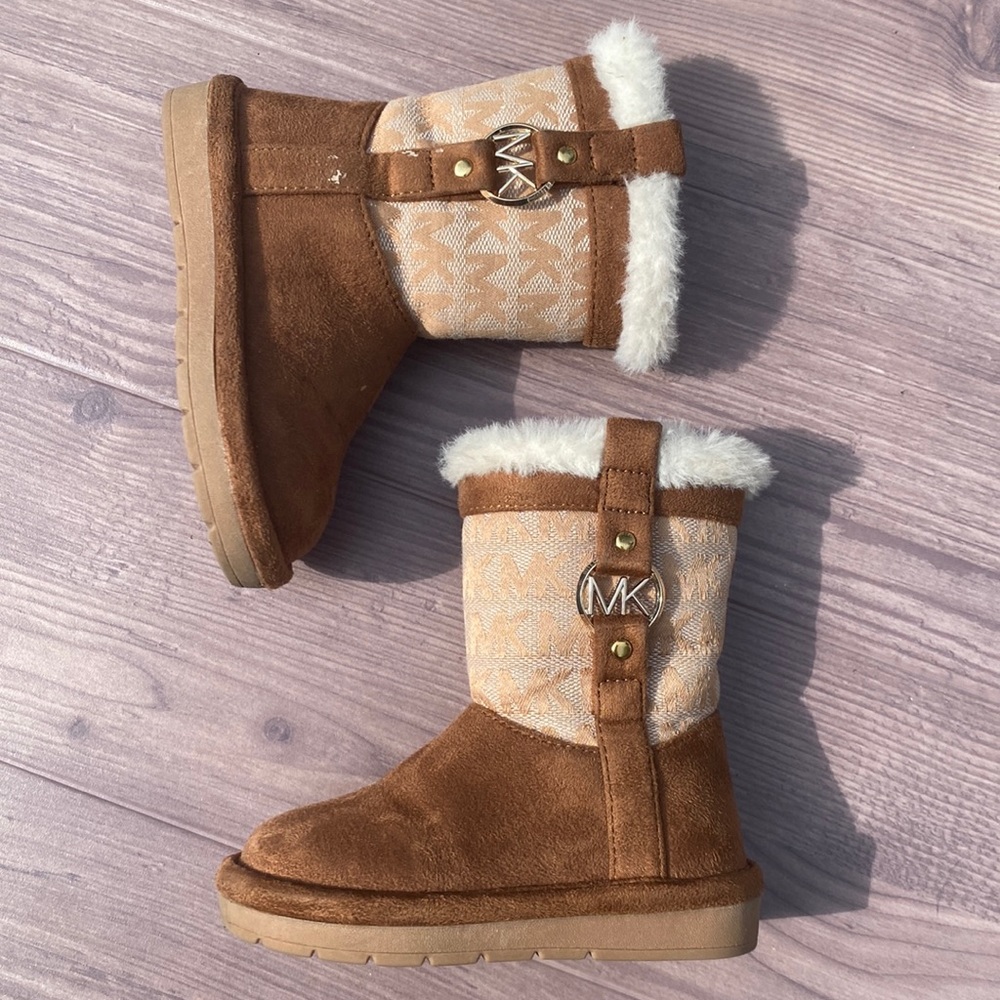 Toddler Michael Kors size 5 boots